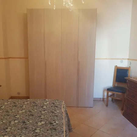 Barondi Holiday House *